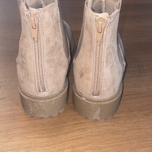 ESPRIT Tan Suede-Like Booties - Picture 3 of 4